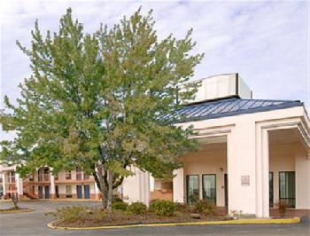 Super 8 Madison/Ridgeland Area