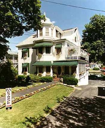 Harbour Towne Inn on the Water