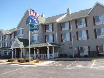 Country Inn & Suites By Carlson, West Bend, WI