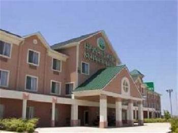 Hawthorn Suites by Wyndham DFW Airport North