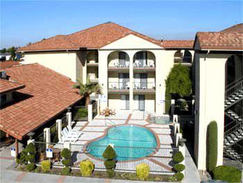 BEST WESTERN PLUS Executive Inn & Suites