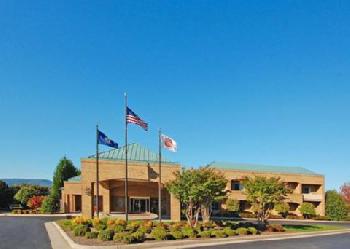 Comfort Suites Inn at Ridgewood Farm