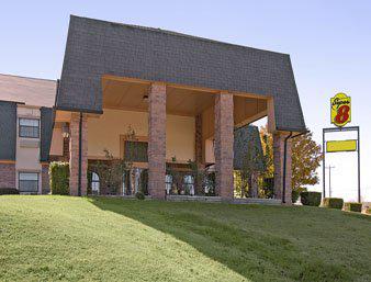 Super 8 Sapulpa/Tulsa Area