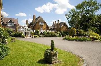 BEST WESTERN PLUS Wroxton House Hotel
