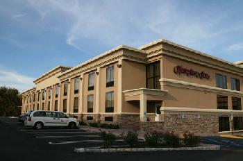 Howard Johnson Express Inn - Westbury