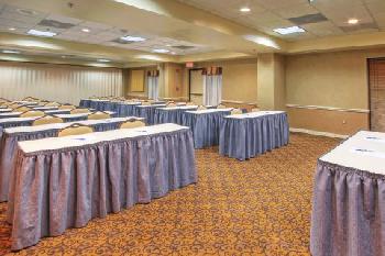 Holiday Inn Express Hotel & Suites ALBUQUERQUE MIDTOWN