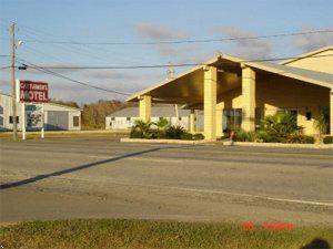 Travel Inn & Suites