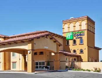 Holiday Inn Express Hotel & Suites WILLOWS