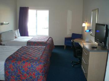 Red Roof Inn Laredo  I  83 South