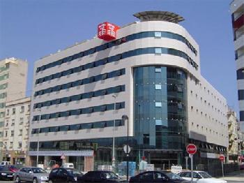 Luz Castellon
