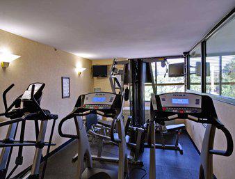 Hawthorn Suites by Wyndham Champaign