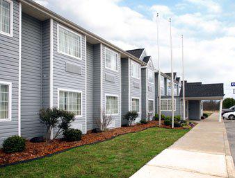 Days Inn and Suites Pryor
