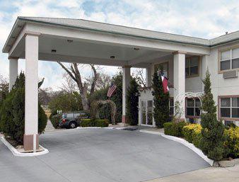 Days Inn Suites Fredericksburg