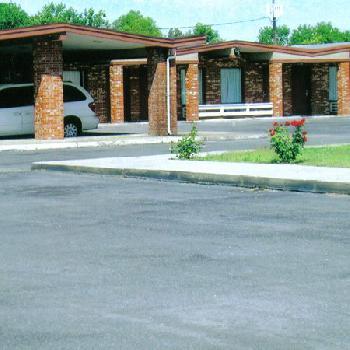 Hickory House Inn