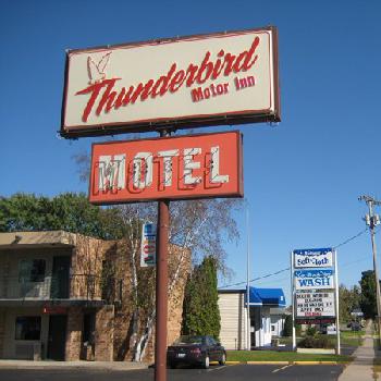 Thunderbird Motor Inn Baraboo