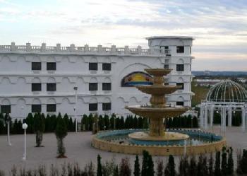 The Palace Hotel  Raritan Center
