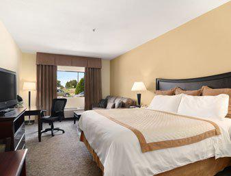 Ramada McComb