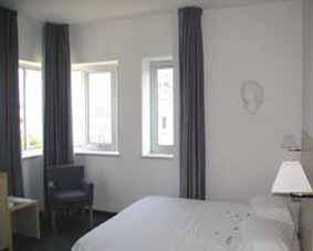 Days Inn Hotel
