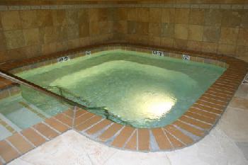 Holiday Inn Express Hotel & Suites BLOOMINGTON