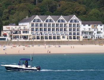 Golden Sands Hotel