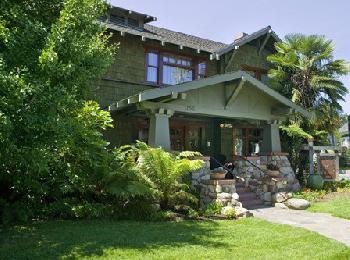 Blackbird Inn, A Four Sisters