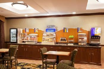 Holiday Inn Express Hotel & Suites PERU - LASALLE AREA