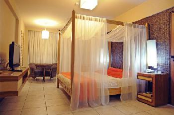 Ritz Lagoa Da Anta Urban Resort
