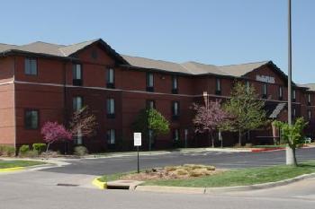 Studio Plus Deluxe Studios - Wichita - East