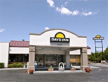 Days Inn Charleston- Airport Coliseum