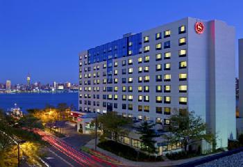 Sheraton Lincoln Harbor Hotel