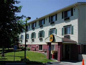 Super 8 Massena, NY