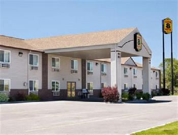 Super 8 Blackfoot