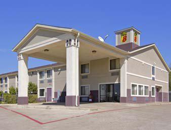Super 8 Waxahachie TX