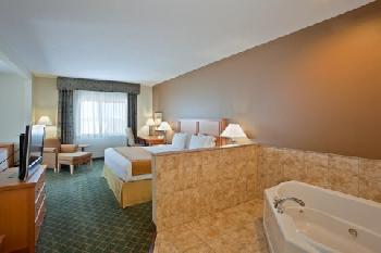 Holiday Inn Express Hotel & Suites LINCOLN SOUTH