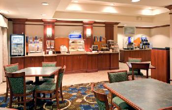 Holiday Inn Express Hotel & Suites INDEPENDENCE-KANSAS CITY