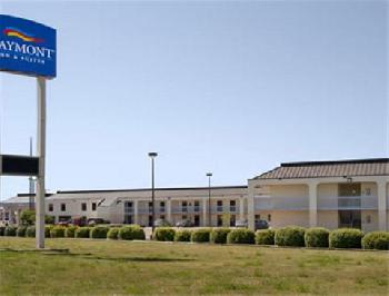 Baymont Inn and  Suites Hays