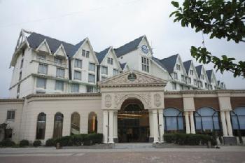 Blue Palace Hotel