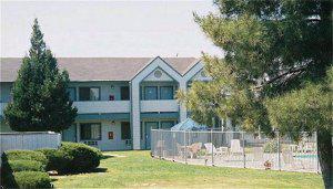 Willow Inn and Suites