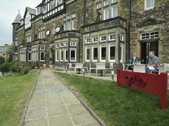 Balmoral Hotel