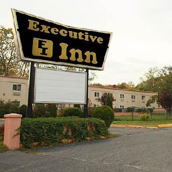 Executive Inn and Suites Neptu
