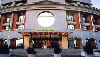 TRYP MEDEA