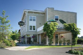 Fairhaven Village Inn