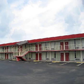 Sands Central Inn Hot Springs