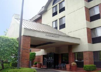 Hampton Inn DetroitDearborn