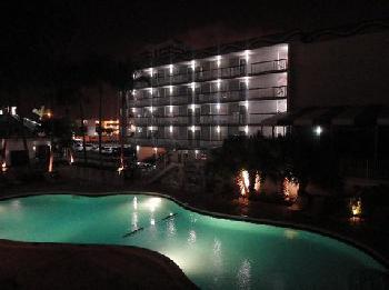 BEST WESTERN PLUS On the Bay Inn & Marina