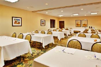 Holiday Inn Express Hotel & Suites ALTOONA-DES MOINES