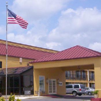 Lincoln Inn & Suites Brookhaven