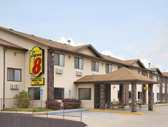 Super 8 Bloomington