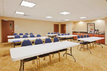 Holiday Inn Express Hotel & Suites FOLEY
