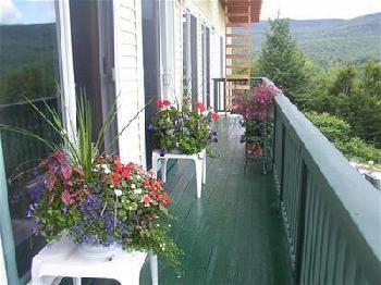 Coppertoppe Inn & Retreat Cent